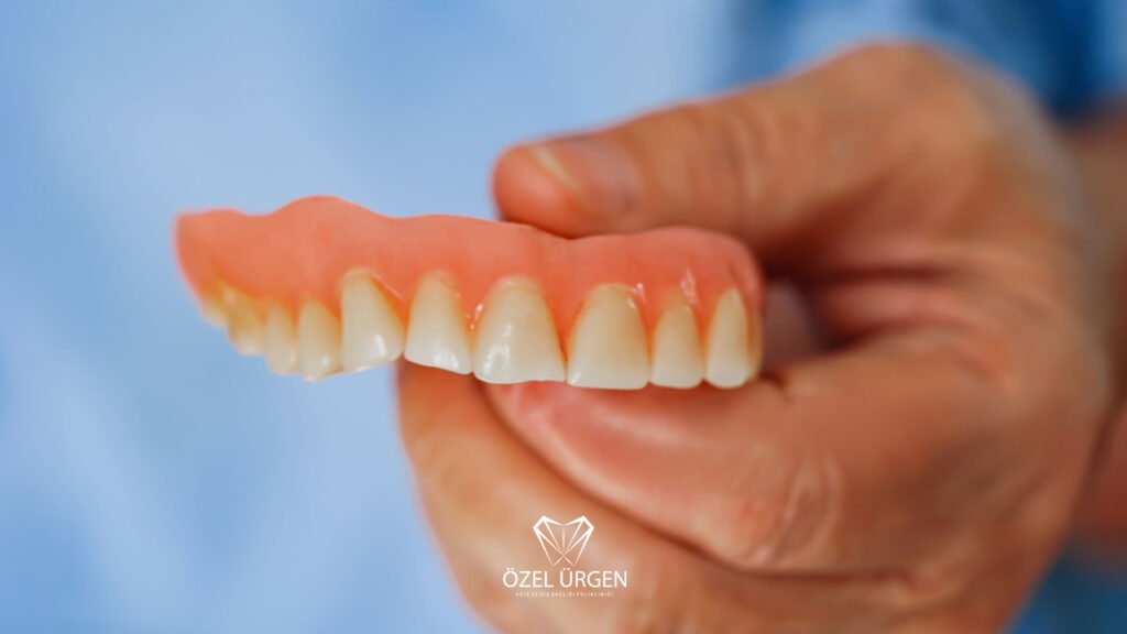 What is a Prosthetic Pooth